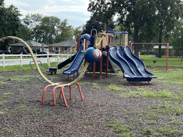 Lion's Park in Bradley, IL has a long caterpillar play structure that is 6-foot tall and 20-foot long.