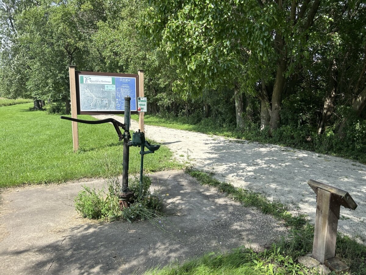 Gar Creek Trail & Prairie