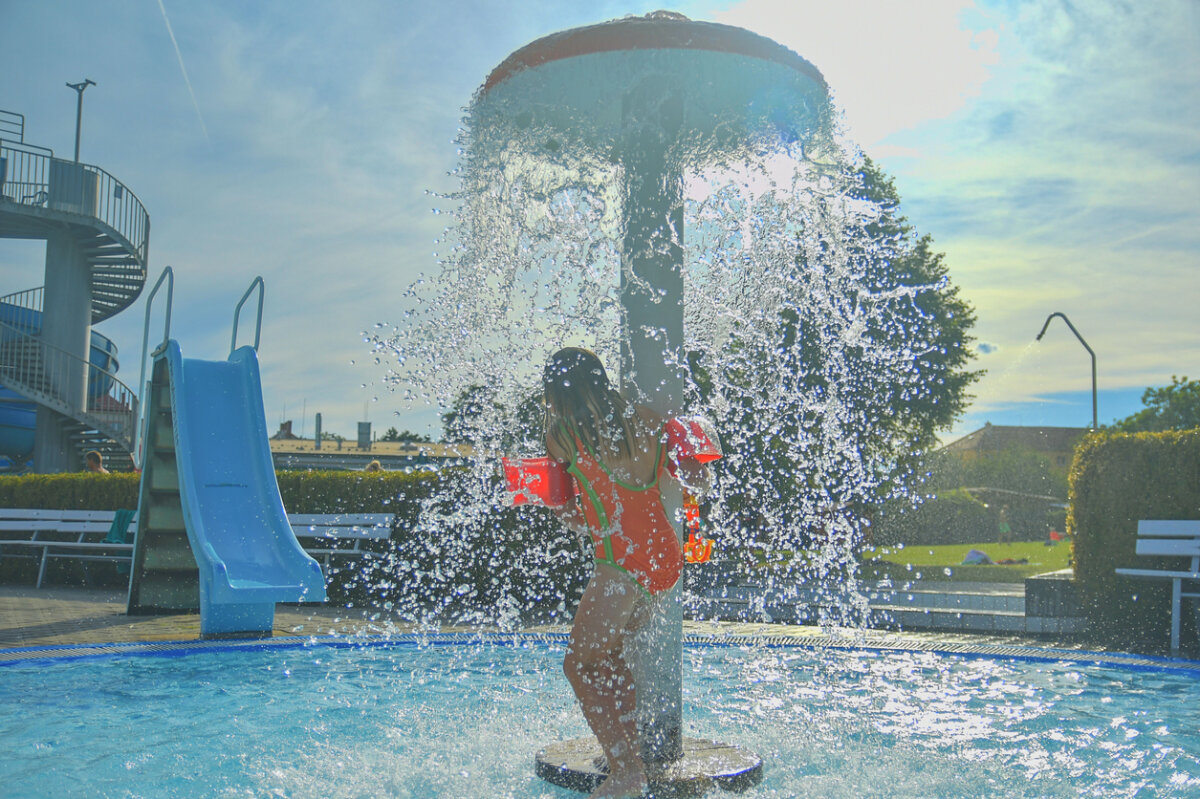 Resort Day: Luau Party